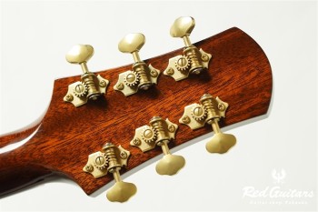 Model OM. Sitka Spruce/African Mahogany